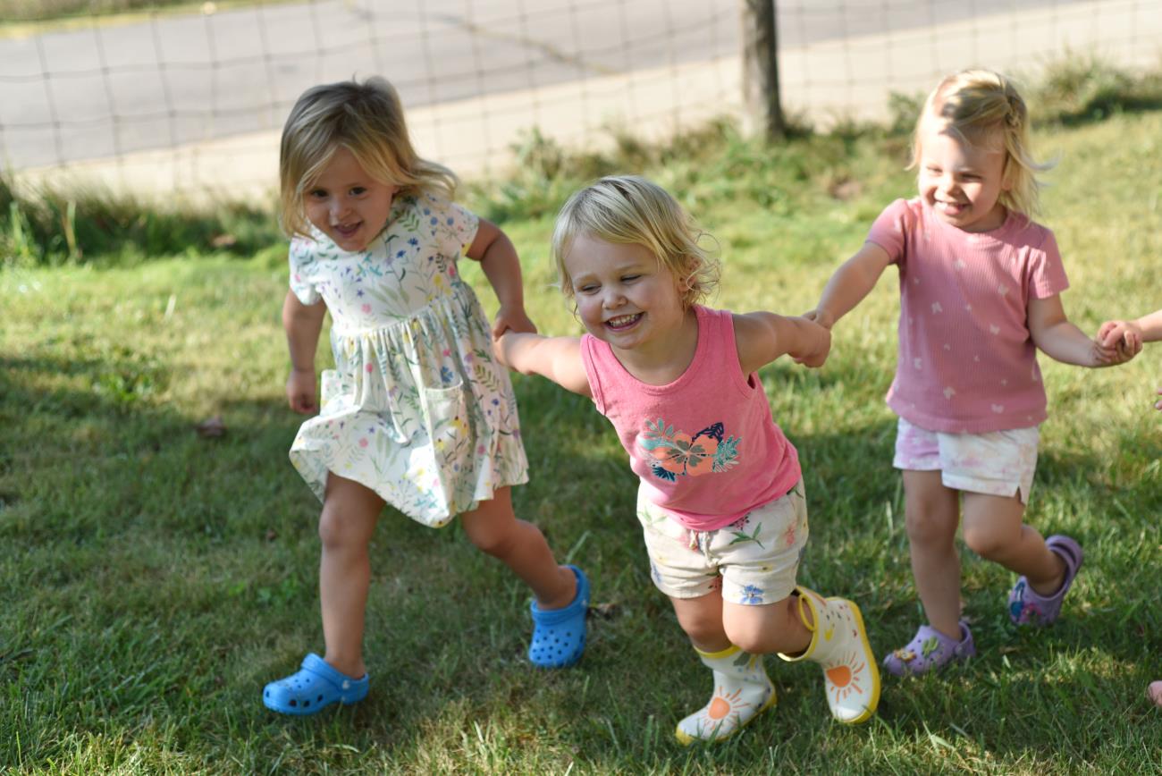 embracing-the-seasons-with-your-toddler.jpg embracing-the-seasons-with-your-toddler.jpg